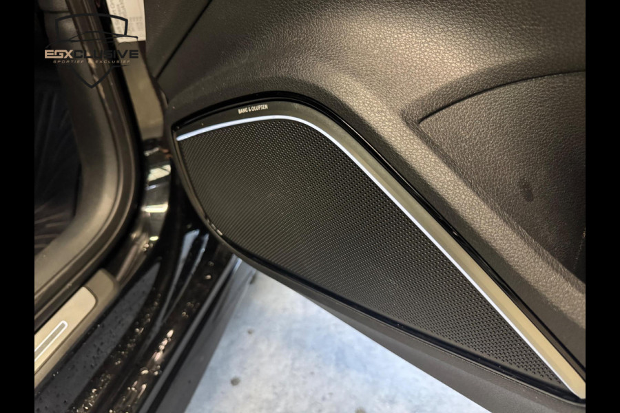 Audi RS3 Sportback 2.5 TFSI Quattro Pano/Carbon/RSZetels/Facelift/Keyless