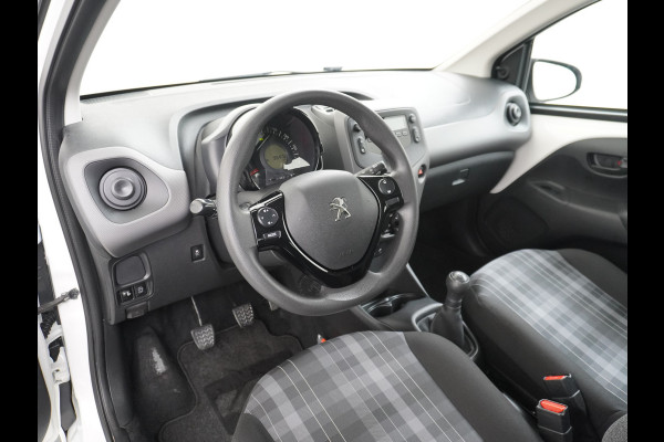 Peugeot 108 1.0I 73PK5Drs Airco Pack LED Mistlampen Premium ESP Bluetooth Centrale deurvergrendeling Afstand bediend Stuurbekrachtiging e-VT Elek.ramen ABS Volledig Peugeot Dealer Onderhouden l.b. bij 91.718km ! Zuinig + Goedkoop in de vaste lasten! Orig.NLse auto EURO6