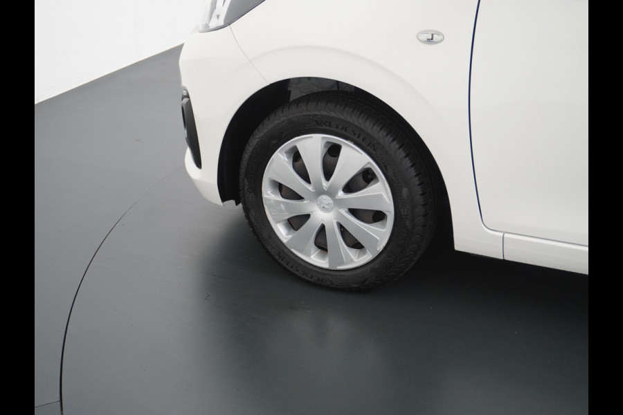 Peugeot 108 1.0I 73PK5Drs Airco Pack LED Mistlampen Premium ESP Bluetooth Centrale deurvergrendeling Afstand bediend Stuurbekrachtiging e-VT Elek.ramen ABS Volledig Peugeot Dealer Onderhouden l.b. bij 91.718km ! Zuinig + Goedkoop in de vaste lasten! Orig.NLse auto EURO6