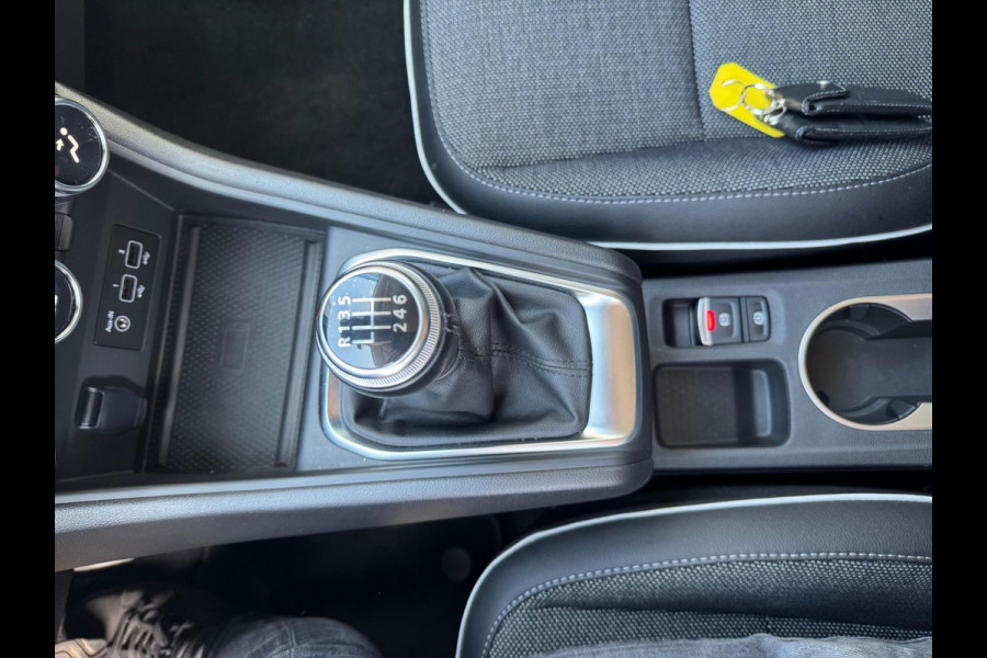 Renault Captur TCe 90 Techno Groot navi / Virtual cockpit / Achteruitrij camera / P-sensoren /