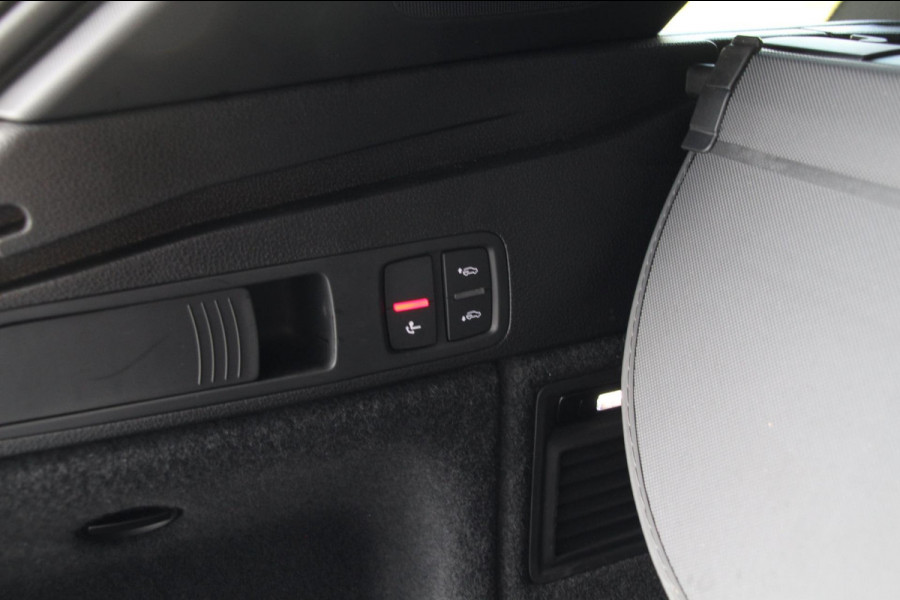 Audi Q5 55 TFSI e S-line | Pano | B&O | Trekhaak | Head-Up | Memory