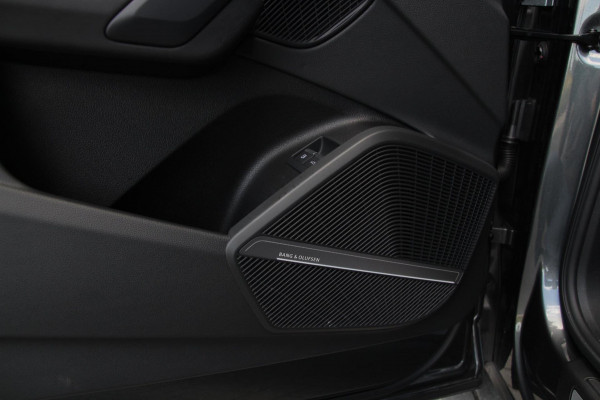 Audi Q5 55 TFSI e S-line | Pano | B&O | Trekhaak | Head-Up | Memory