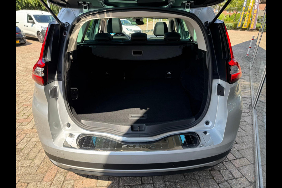 Renault Grand Scénic TCe 160 EDC Bose Pano / Head up / Groot navi / Camera / P-sensoren / Adapt cruise contr