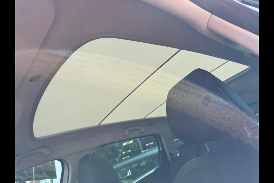Renault Grand Scénic TCe 160 EDC Bose Pano / Head up / Groot navi / Camera / P-sensoren / Adapt cruise contr