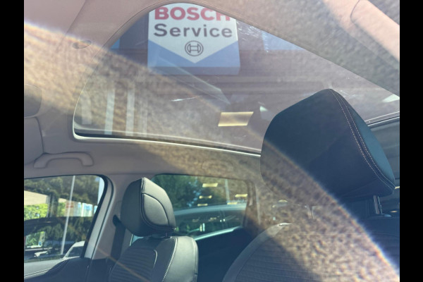 Renault Grand Scénic TCe 160 EDC Bose Pano / Head up / Groot navi / Camera / P-sensoren / Adapt cruise contr