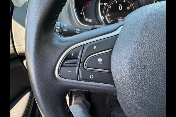 Renault Grand Scénic TCe 160 EDC Bose Pano / Head up / Groot navi / Camera / P-sensoren / Adapt cruise contr