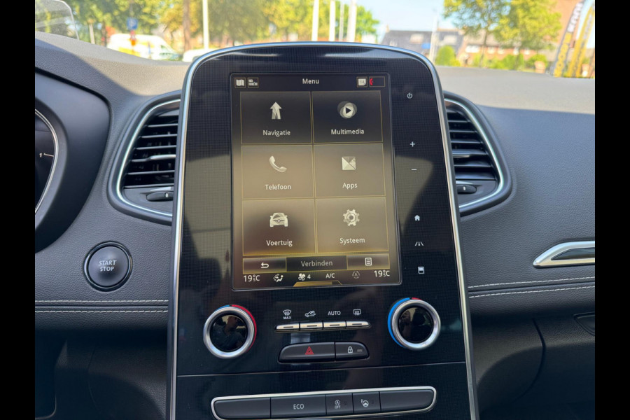 Renault Grand Scénic TCe 160 EDC Bose Pano / Head up / Groot navi / Camera / P-sensoren / Adapt cruise contr