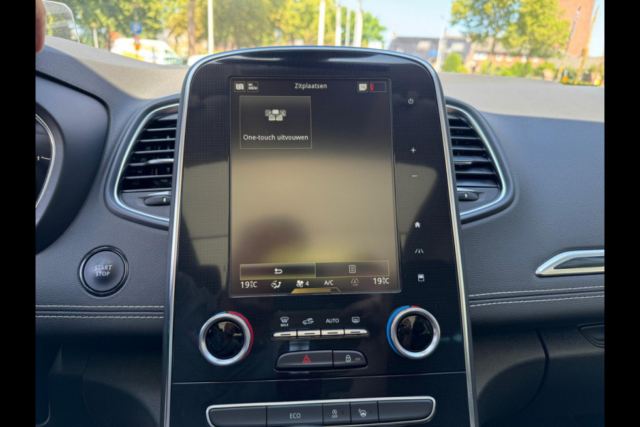 Renault Grand Scénic TCe 160 EDC Bose Pano / Head up / Groot navi / Camera / P-sensoren / Adapt cruise contr