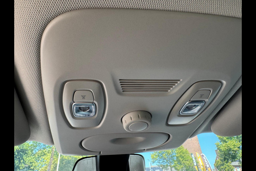 Renault Grand Scénic TCe 160 EDC Bose Pano / Head up / Groot navi / Camera / P-sensoren / Adapt cruise contr