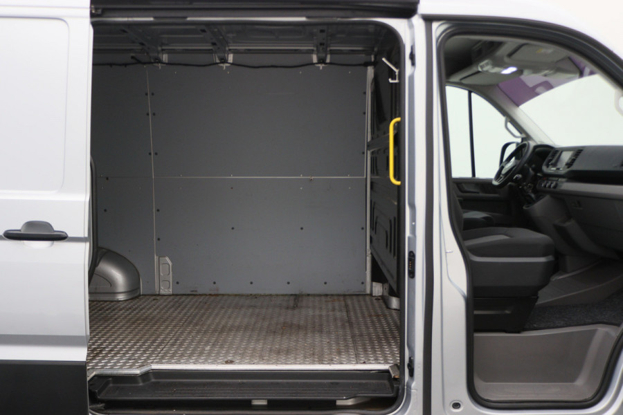 Volkswagen Crafter 35 2.0 TDI L3H2 Comfortline Airco, Cruise, Lucht Geveerde Stoel, Apple Carplay, Verwarmde Voorruit