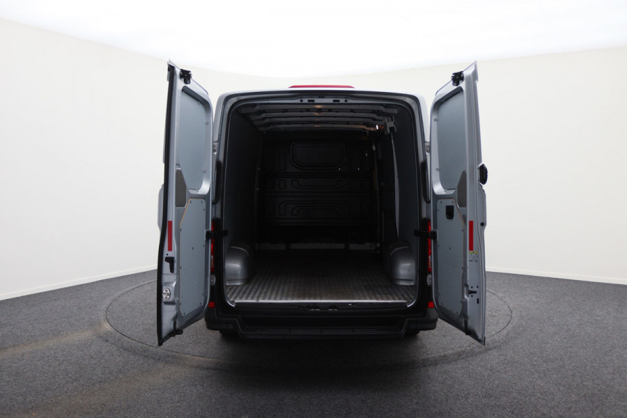 Volkswagen Crafter 35 2.0 TDI L3H2 Comfortline Airco, Cruise, Lucht Geveerde Stoel, Apple Carplay, Verwarmde Voorruit