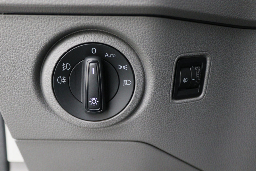 Volkswagen Crafter 35 2.0 TDI L3H2 Comfortline Airco, Cruise, Lucht Geveerde Stoel, Apple Carplay, Verwarmde Voorruit