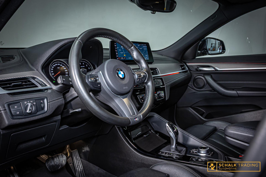 BMW X2 SDrive20i|NAP|M-sport|Pano|Trek|Cam|HUD|Dealer ond|