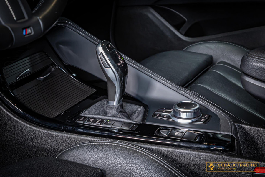 BMW X2 SDrive20i|NAP|M-sport|Pano|Trek|Cam|HUD|Dealer ond|