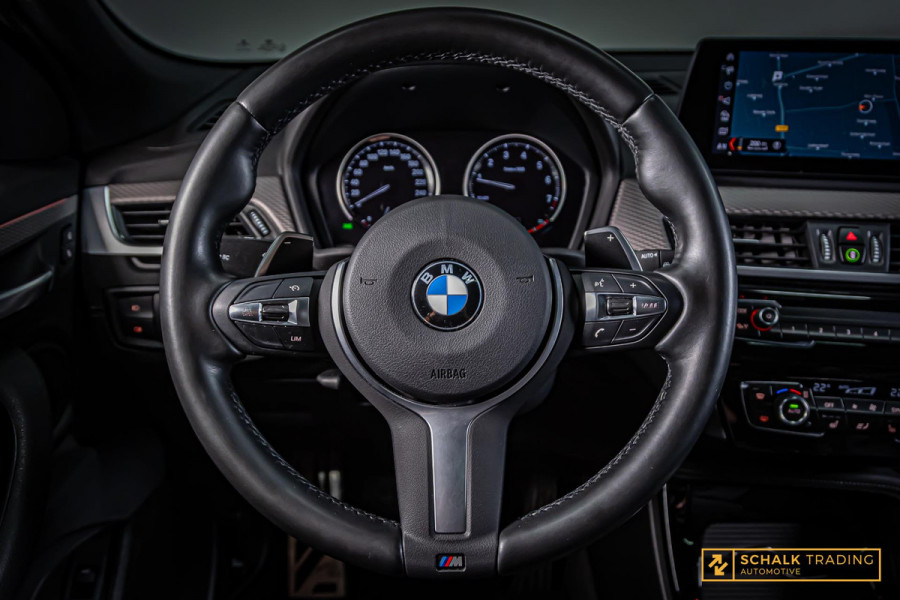 BMW X2 SDrive20i|NAP|M-sport|Pano|Trek|Cam|HUD|Dealer ond|