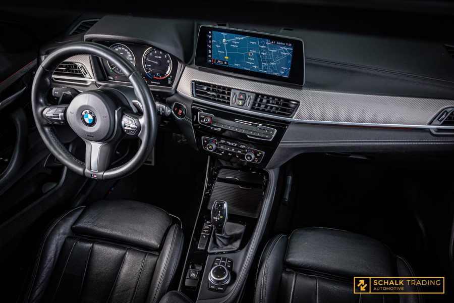 BMW X2 SDrive20i|NAP|M-sport|Pano|Trek|Cam|HUD|Dealer ond|