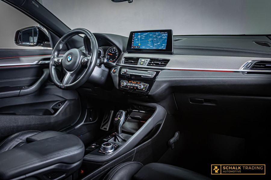 BMW X2 SDrive20i|NAP|M-sport|Pano|Trek|Cam|HUD|Dealer ond|