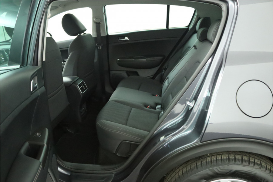 Kia Sportage 1.6 GDI First Edition Cruise Control - Climate Control - Naigatie - Trekhaak - 12 maanden BOVAG Garantie