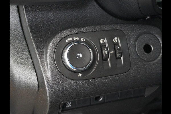 Opel Combo 1.5CDTI EURO6 9x Op voorraad! 3-Persoons Airco Cruise Control Bluetooth Elektr.ramen Elektr.spiegels+Verwarmd Centr.Vergr+ab. L1 Schuifdeur Betonplex vloer Lat om Lat betimmering super nette origineel Nederlands geleverde auto!