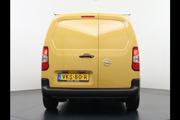 Opel Combo 1.5CDTI EURO6 9x Op voorraad! 3-Persoons Airco Cruise Control Bluetooth Elektr.ramen Elektr.spiegels+Verwarmd Centr.Vergr+ab. L1 Schuifdeur Betonplex vloer Lat om Lat betimmering super nette origineel Nederlands geleverde auto!