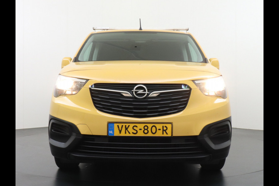 Opel Combo 1.5CDTI EURO6 9x Op voorraad! 3-Persoons Airco Cruise Control Bluetooth Elektr.ramen Elektr.spiegels+Verwarmd Centr.Vergr+ab. L1 Schuifdeur Betonplex vloer Lat om Lat betimmering super nette origineel Nederlands geleverde auto!