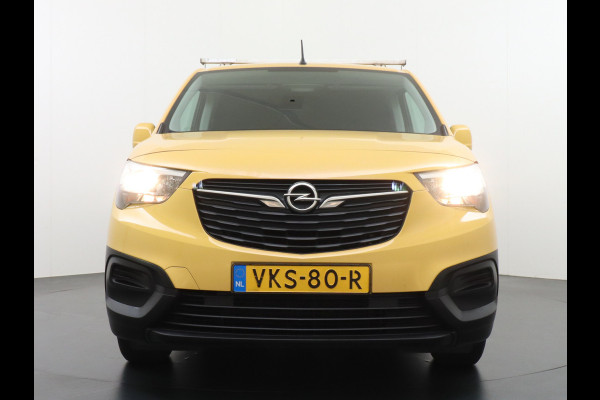 Opel Combo 1.5CDTI EURO6 9x Op voorraad! 3-Persoons Airco Cruise Control Bluetooth Elektr.ramen Elektr.spiegels+Verwarmd Centr.Vergr+ab. L1 Schuifdeur Betonplex vloer Lat om Lat betimmering super nette origineel Nederlands geleverde auto!