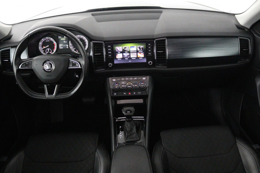 Škoda Kodiaq 1.5 TSI Business Edition (PANORAMADAK, TREKHAAK, AUTOMAAT, CRUISE CONTROL, NAVIGATIE, GOED ONDERHOUDEN)