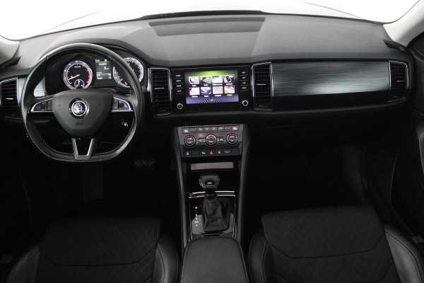 Škoda Kodiaq 1.5 TSI Business Edition (PANORAMADAK, TREKHAAK, AUTOMAAT, CRUISE CONTROL, NAVIGATIE, GOED ONDERHOUDEN)