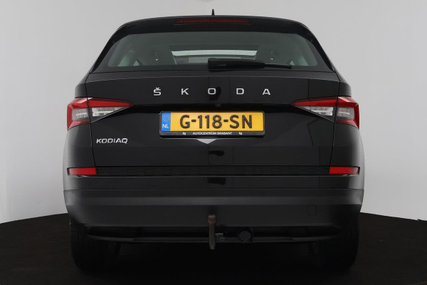 Škoda Kodiaq 1.5 TSI Business Edition (PANORAMADAK, TREKHAAK, AUTOMAAT, CRUISE CONTROL, NAVIGATIE, GOED ONDERHOUDEN)