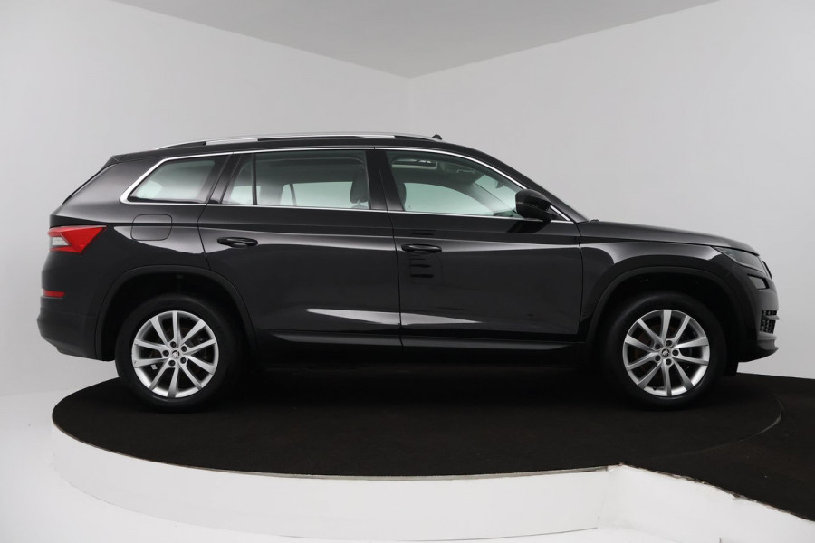 Škoda Kodiaq 1.5 TSI Business Edition (PANORAMADAK, TREKHAAK, AUTOMAAT, CRUISE CONTROL, NAVIGATIE, GOED ONDERHOUDEN)