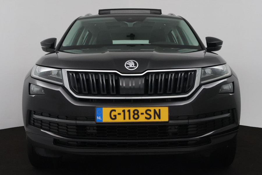 Škoda Kodiaq 1.5 TSI Business Edition (PANORAMADAK, TREKHAAK, AUTOMAAT, CRUISE CONTROL, NAVIGATIE, GOED ONDERHOUDEN)
