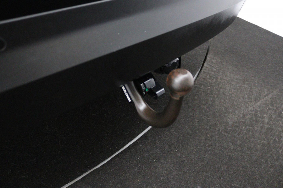 Škoda Kodiaq 1.5 TSI Business Edition (PANORAMADAK, TREKHAAK, AUTOMAAT, CRUISE CONTROL, NAVIGATIE, GOED ONDERHOUDEN)