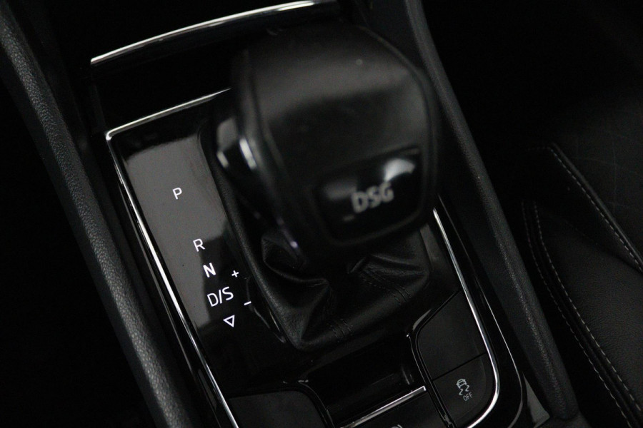 Škoda Kodiaq 1.5 TSI Business Edition (PANORAMADAK, TREKHAAK, AUTOMAAT, CRUISE CONTROL, NAVIGATIE, GOED ONDERHOUDEN)