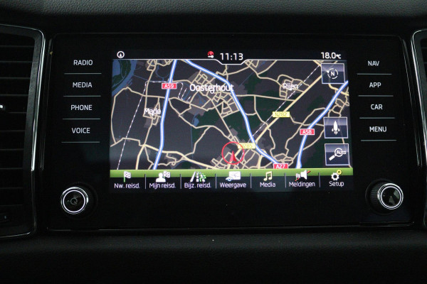Škoda Kodiaq 1.5 TSI Business Edition (PANORAMADAK, TREKHAAK, AUTOMAAT, CRUISE CONTROL, NAVIGATIE, GOED ONDERHOUDEN)