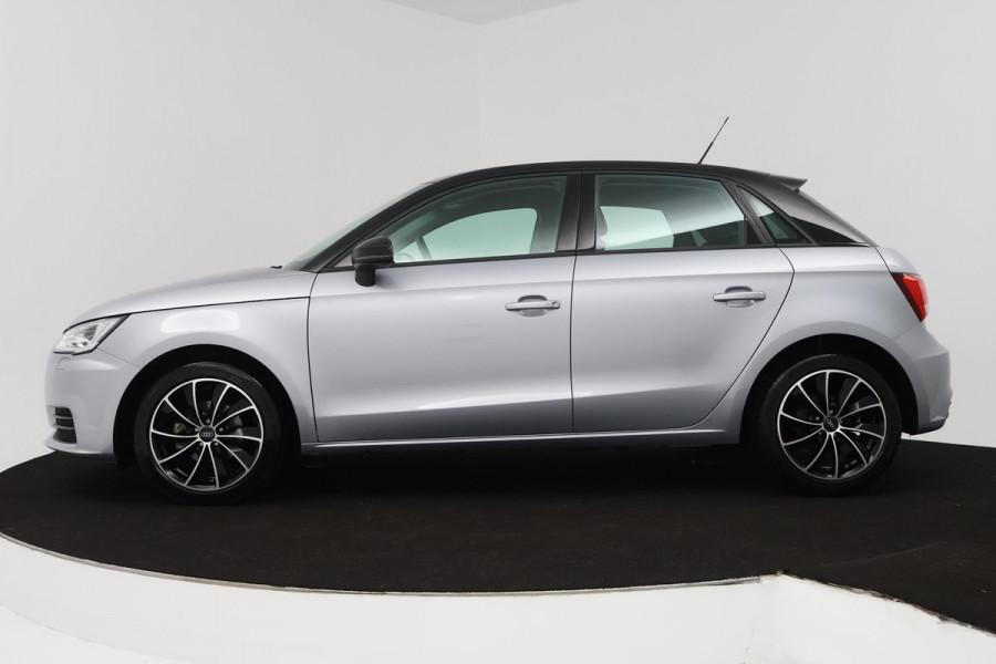 Audi A1 Sportback 1.0 TFSI Sport Pro Line (STOELVERWARMING, PARKEERSENSOREN, TREKHAAK, CRUISE CONTROL, NAVIGATIE)