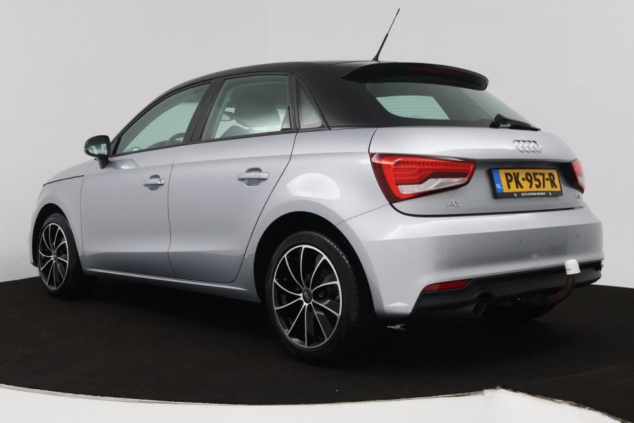 Audi A1 Sportback 1.0 TFSI Sport Pro Line (STOELVERWARMING, PARKEERSENSOREN, TREKHAAK, CRUISE CONTROL, NAVIGATIE)