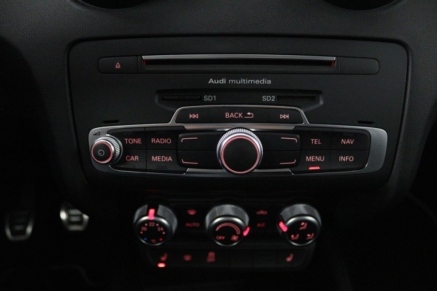 Audi A1 Sportback 1.0 TFSI Sport Pro Line (STOELVERWARMING, PARKEERSENSOREN, TREKHAAK, CRUISE CONTROL, NAVIGATIE)