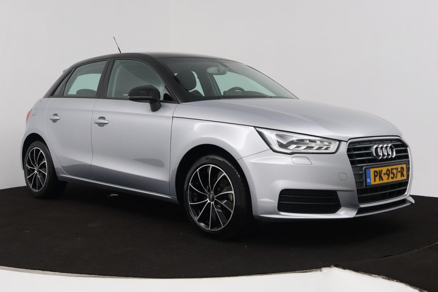 Audi A1 Sportback 1.0 TFSI Sport Pro Line (STOELVERWARMING, PARKEERSENSOREN, TREKHAAK, CRUISE CONTROL, NAVIGATIE)