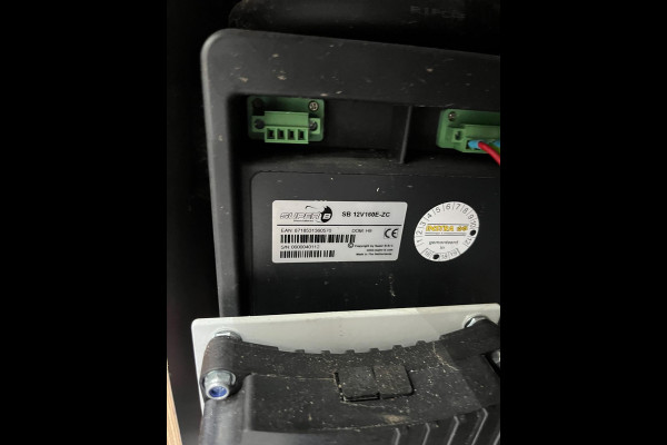 Renault Master Servicewagen T35 2.3 dCi 145pk euro6 L2H2 BOTT Inrichting, Victron omvormer, Standkachel, Trekhaak, RIJKLAARPRIJS!