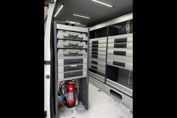 Renault Master Servicewagen T35 2.3 dCi 145pk euro6 L2H2 BOTT Inrichting, Victron omvormer, Standkachel, Trekhaak, RIJKLAARPRIJS!