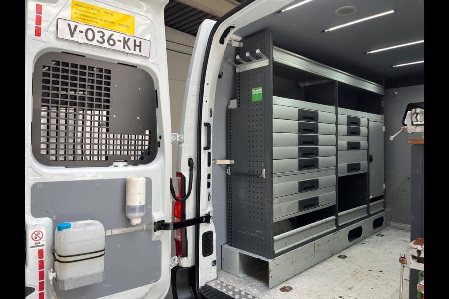 Renault Master Servicewagen T35 2.3 dCi 145pk euro6 L2H2 BOTT Inrichting, Victron omvormer, Standkachel, Trekhaak, RIJKLAARPRIJS!