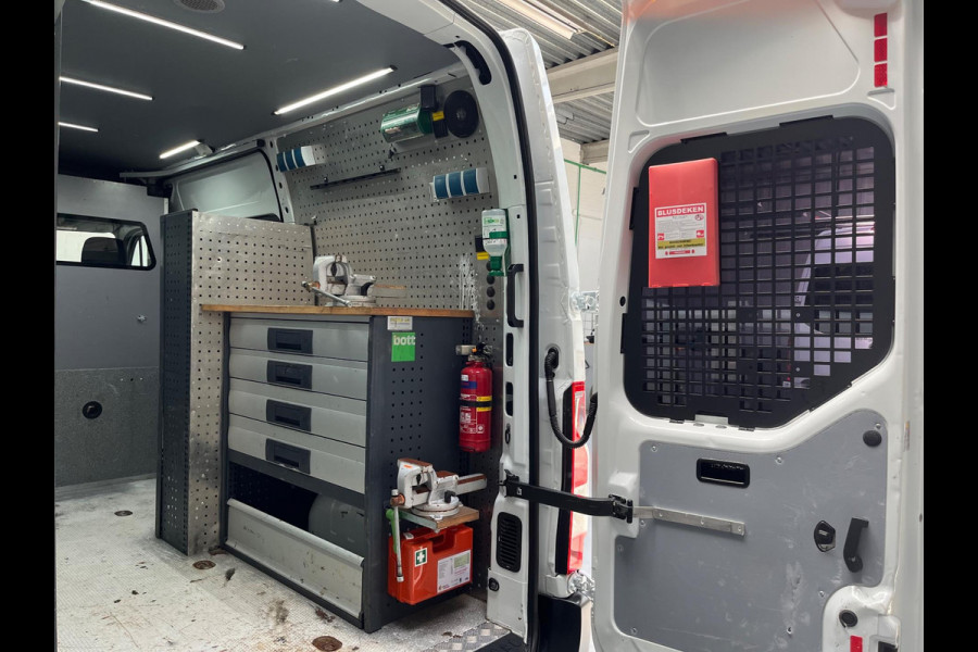 Renault Master Servicewagen T35 2.3 dCi 145pk euro6 L2H2 BOTT Inrichting, Victron omvormer, Standkachel, Trekhaak, RIJKLAARPRIJS!