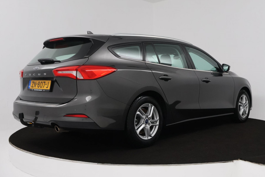 Ford FOCUS Wagon 1.0 EcoBoost Trend Edition Business (TREKHAAK, PARKEERSENSOREN, LANE-ASSIST, CRUISE CONTROL, NAVIGATIE)