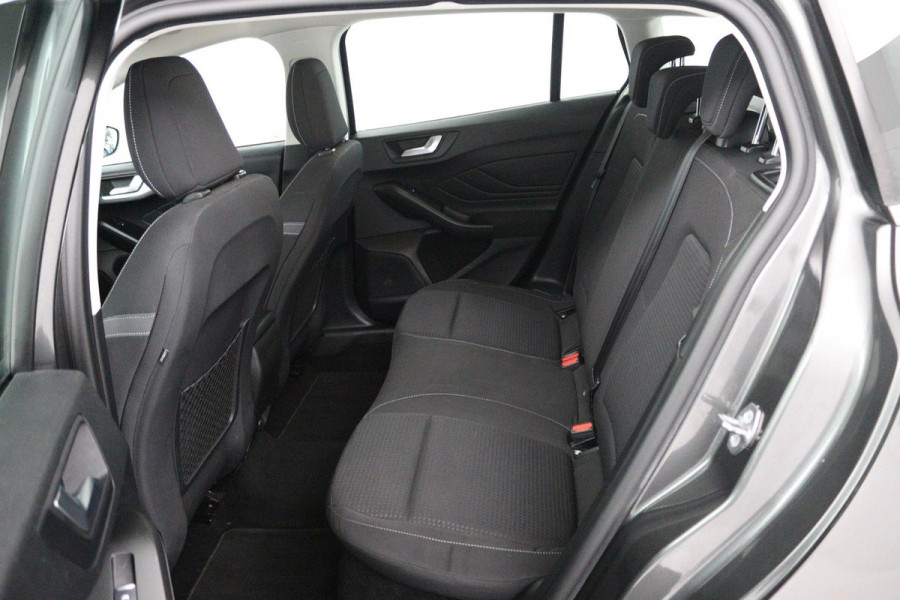 Ford FOCUS Wagon 1.0 EcoBoost Trend Edition Business (TREKHAAK, PARKEERSENSOREN, LANE-ASSIST, CRUISE CONTROL, NAVIGATIE)