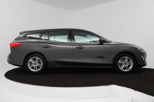 Ford FOCUS Wagon 1.0 EcoBoost Trend Edition Business (TREKHAAK, PARKEERSENSOREN, LANE-ASSIST, CRUISE CONTROL, NAVIGATIE)