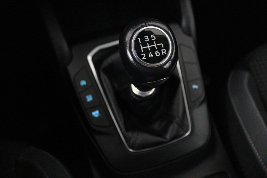 Ford FOCUS Wagon 1.0 EcoBoost Trend Edition Business (TREKHAAK, PARKEERSENSOREN, LANE-ASSIST, CRUISE CONTROL, NAVIGATIE)