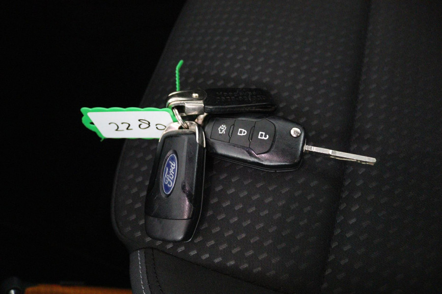 Ford FOCUS Wagon 1.0 EcoBoost Trend Edition Business (TREKHAAK, PARKEERSENSOREN, LANE-ASSIST, CRUISE CONTROL, NAVIGATIE)