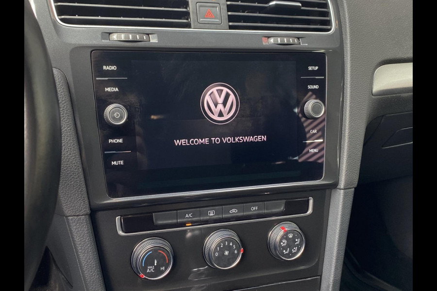 Volkswagen GOLF Variant 1.0 TSI Trendline BMT - Airco I Sport velgen 19 inch I LED I PDC I 124.000 KM Dealer onderhouden