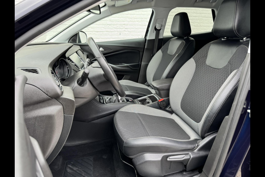 Opel Grandland X 1.2 Turbo Innovation Cruise control Climate control Keyless entry Apple Carplay / Android Auto PDK voor en achter