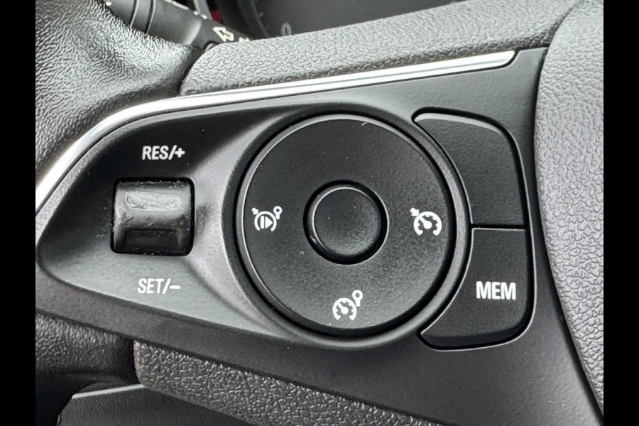Opel Grandland X 1.2 Turbo Innovation Cruise control Climate control Keyless entry Apple Carplay / Android Auto PDK voor en achter